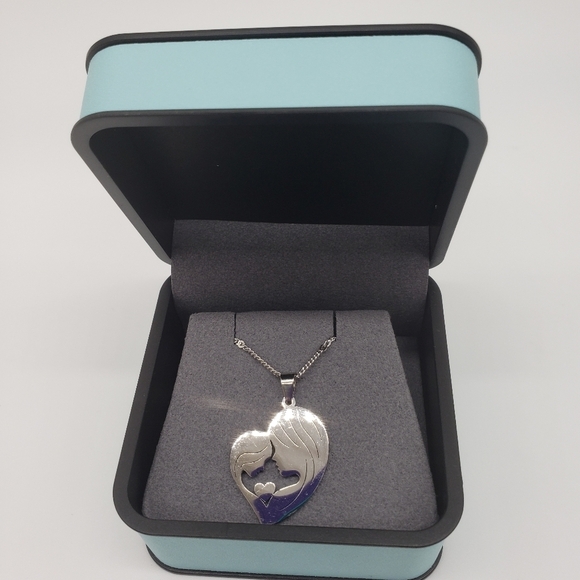 1084- Mother Daughter Necklace Stanley Steel NWT - Picture 3 of 5